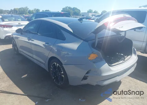 2021 Kia K5 Gt-Line z USA, uszkodzony, nr VIN 5XXG64J24MG005534